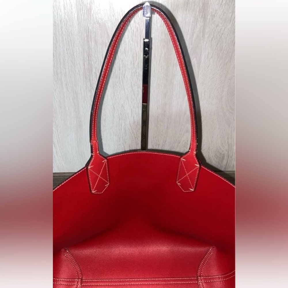 Gucci Beige and Red Signature Tote - Picture 13 of 16